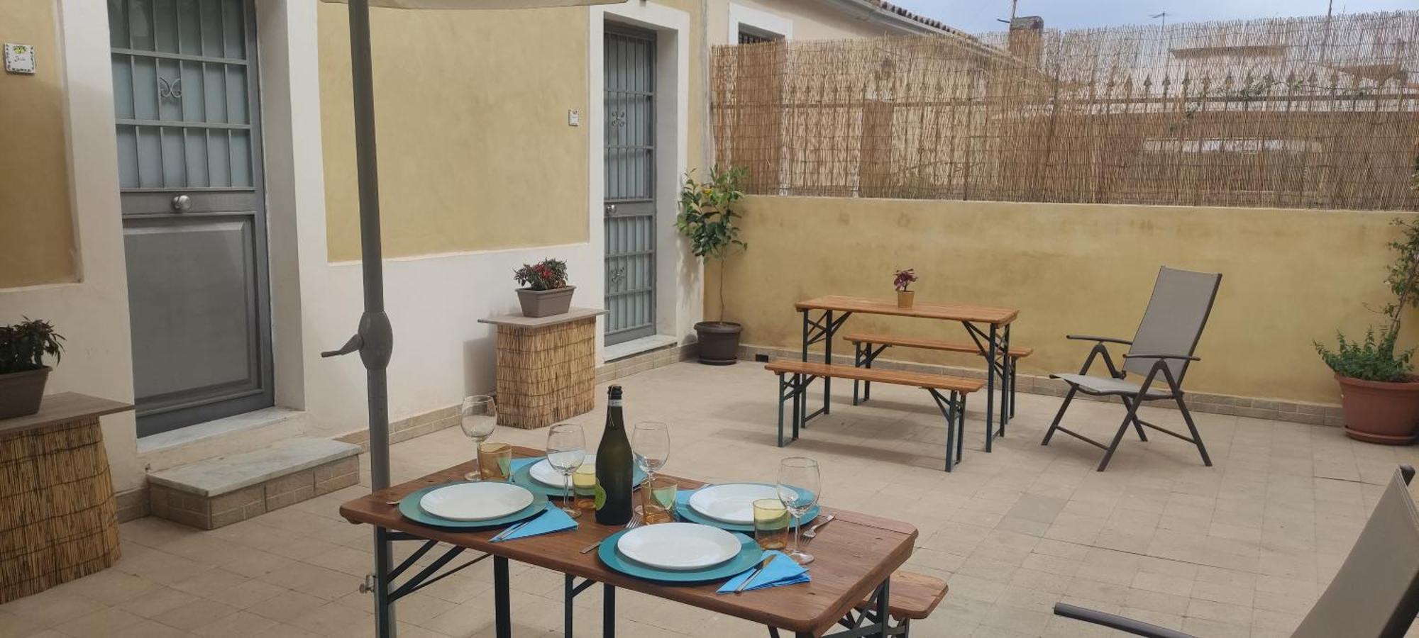 Team019 Casa Bruno Terrace & Sicilian Charm Apartment คาตาเนีย ภายนอก รูปภาพ